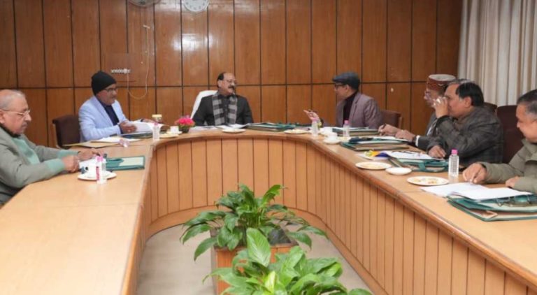 उत्तराखंड– नियुक्तियों व खरीदारी में भ्रष्टाचार किए जाने सहित आरोपों से घिरे इन अधिकारियों के खिलाफ संस्थान की (बोर्ड ऑफ गर्वनेंस) की बैठक में जांच को मंज़ूरी, कमेटी हुई गठित।