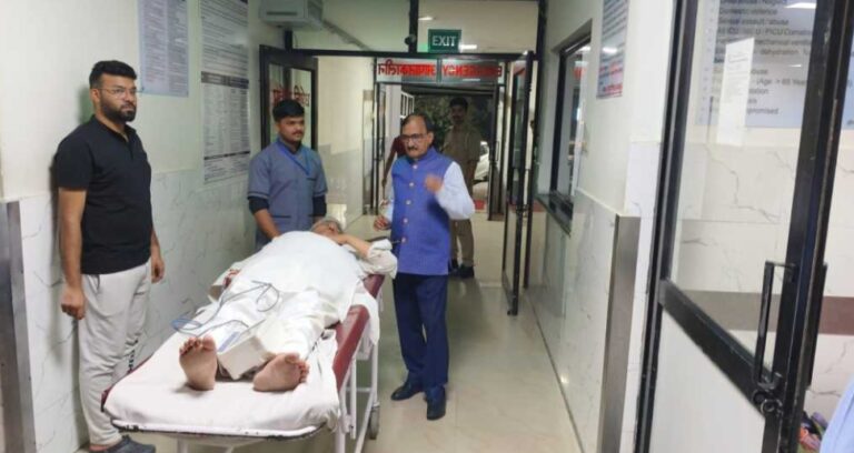 उत्तराखंड भाजपा के प्रदेश प्रभारी बीजेपी के राष्ट्रीय महामंत्री दुष्यंत गौतम की कार का मुरादाबाद बाईपास में हुआ एक्सीडेंट, रीढ़ की हड्डी में आई है चोट