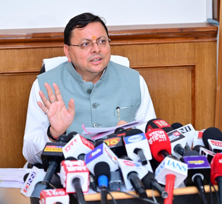 उत्तराखंड विस सत्र: बोले मुख्यमंत्री धामी- जो कानून व्यवस्था पर बात करने आए थे, उन्होंने सदन में खुद तोड़ा कानून, सस्ती लोकप्रियता का ड्रामा सदन में सोना, सीएम ने विपक्ष की हार पर भी कसा तंज।