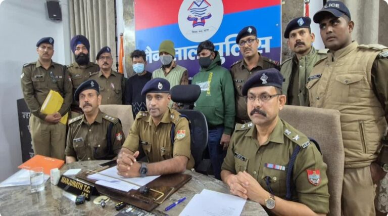 हल्द्वानी में 4 दिन में तैयार हुआ फर्जी स्थायी निवासः बरेली के युवक को हल्द्वानी का बनाया; रिश्तेदार ने खोली CSC संचालक की पोल, मामले में 3 आरोपी गिरफ्तार, ऐसे तैयार करते थे कागजात।